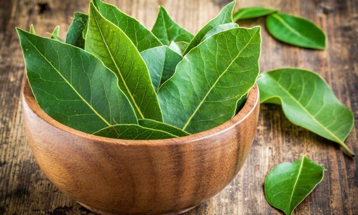 Mint and bay leaves attract money