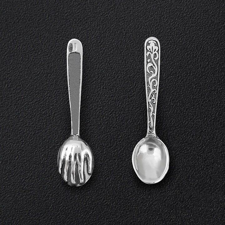 A spoon that helps bring wealth to the owner