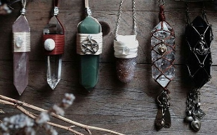 Types of amulets for good luck
