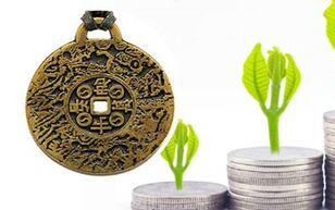 How coin amulet brings good luck